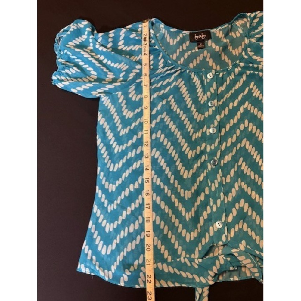 By & By short sleeve blouse, teal with white pattern, size medium - Picture 8 of 11